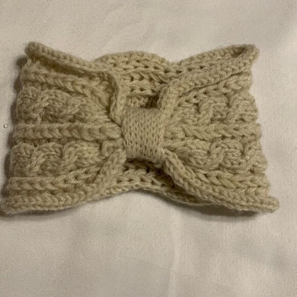 Crochet/knitted headband cream color - Picture 1 of 3